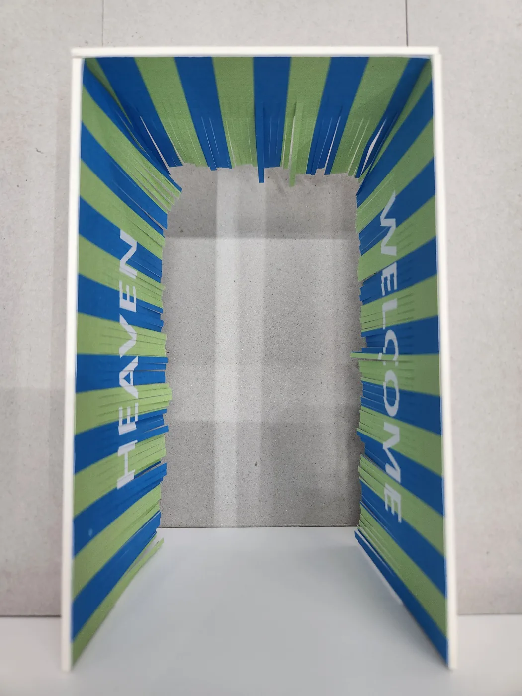 정철규_두 번의 멈춤(Two Stops)_tent fabric sheet_653×382.5×335.5㎝_2023