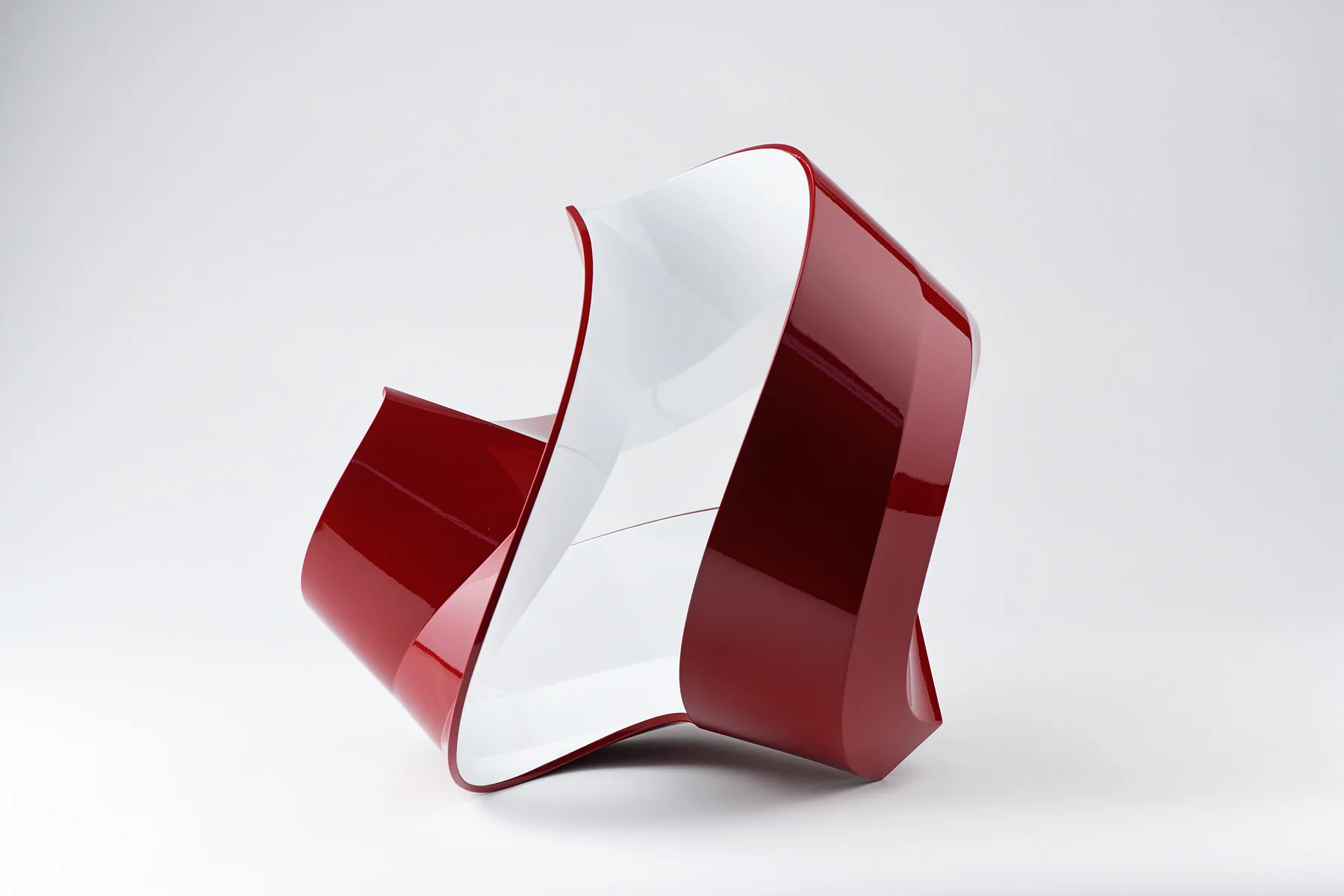 Maxiature 20-1_460x385x360(h)mm_urethane paint on resin_2020